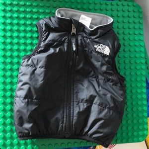 The North Face Infant reversible vest 3-6M
